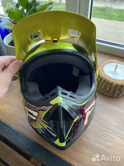 Мото шлем размер S