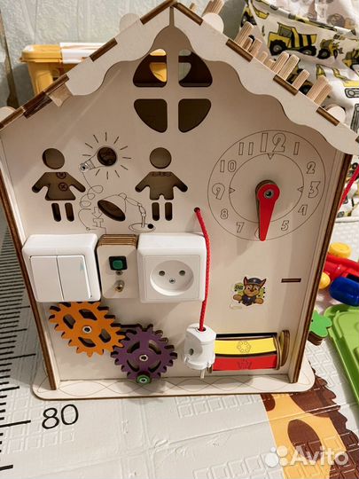 Бизиборд домик со светом большой