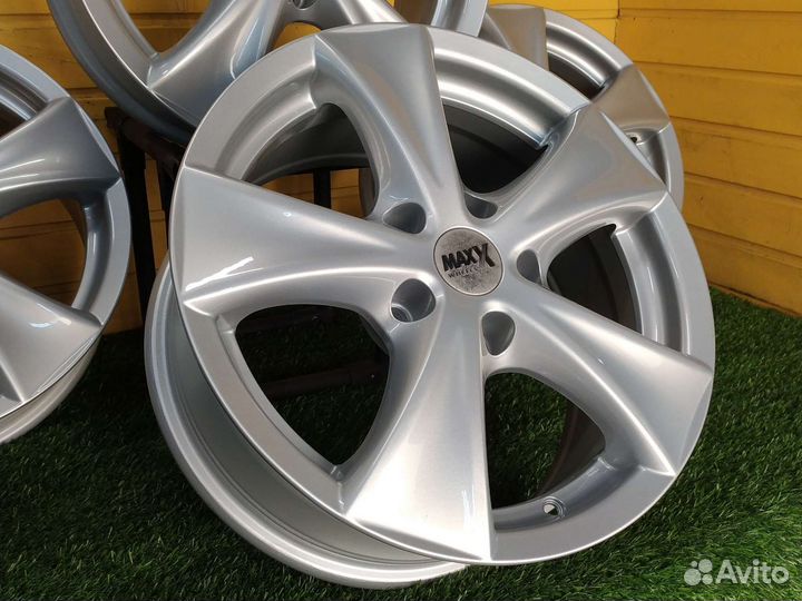 Диски Shark R16 J7 5*114.3 ET35 DIA72.6