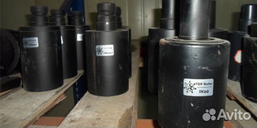 Поддерживающий каток на Hyundai R200