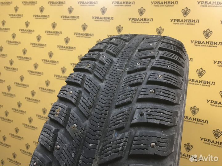 Kumho I'Zen KW22 215/65 R16 98T