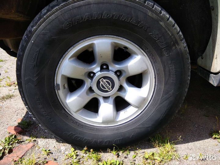 R16 Dunlop Grandtrek SJ6 275/70, PCD 6x139.7 DIA 110