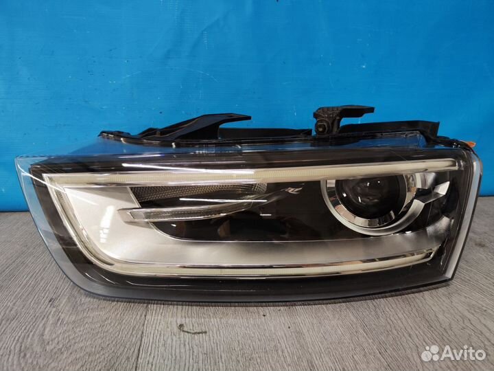Фара левая Audi Q3 1 8U 2011