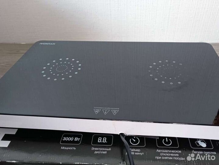 Индукционная плита Hyundai HYC-0108, 2 конфорки