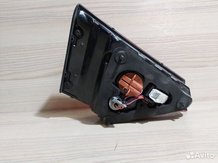 Фонарь задний внутренний правый Kia Rio 4