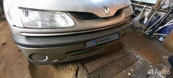 Renault Laguna 1.8 МТ, 1999, 300 000 км