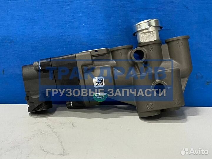 Кран подъема оси полуприцепа Шмитц