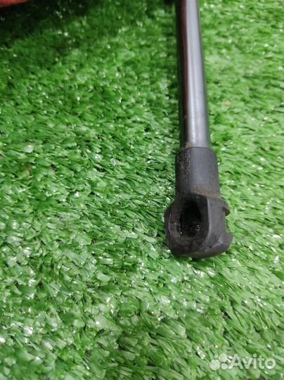 Амортизатор багажника левый Mazda CX-5 (KE) 2016