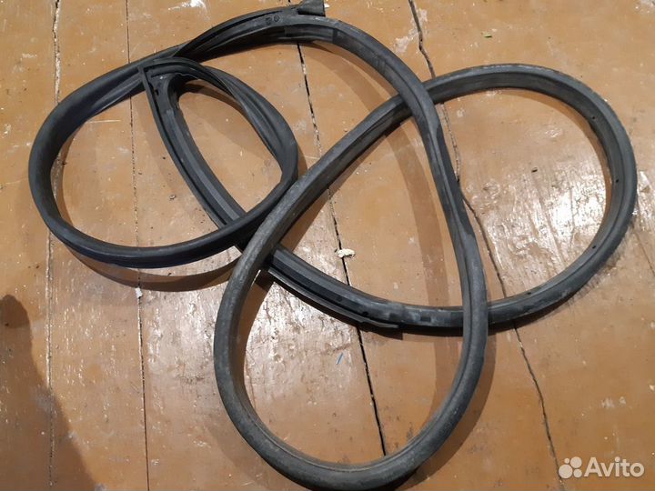 Mercedes w211 уплотнитель перед правой двери