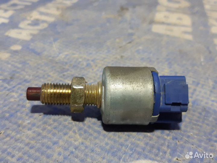 Датчик педали тормоза Lexus Gs300 седан 1996