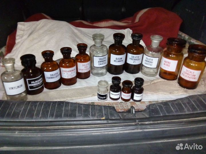 Раритетная аптечная посуда