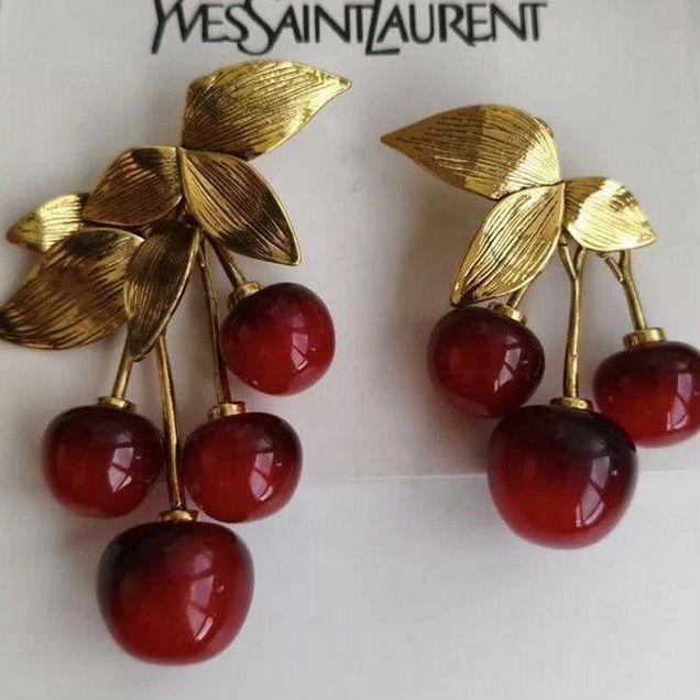 Подиумные крупные серьги YSL style вишни