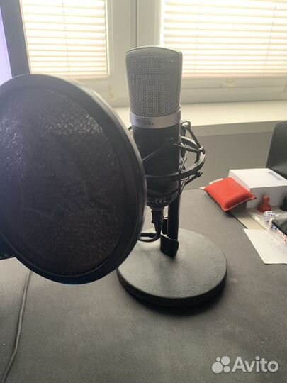 Микрофон студийный trust GXT 252 Emita