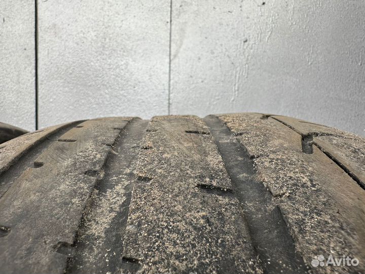 Pirelli P Zero 255/40 R19 100Y