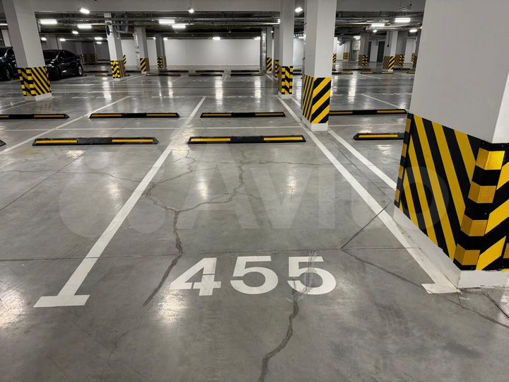 Машиноместо, 13 м²