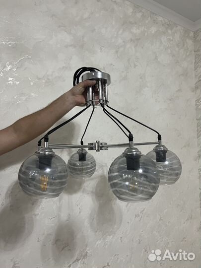 Продается люстра