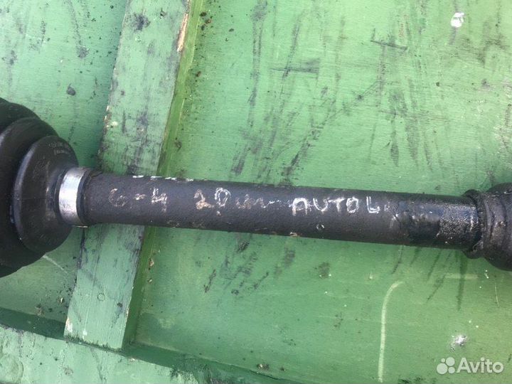 Полуось (привод) передний левый Volkswagen Golf 4