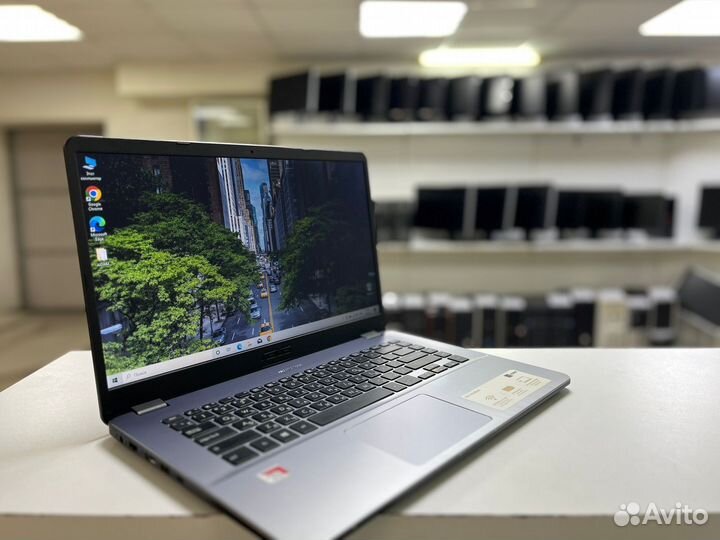 Ноутбук Asus X505b