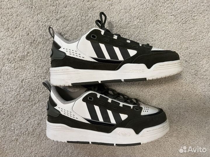 Кроссовки adidas