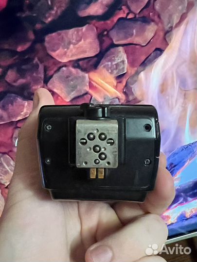 Вспышка камерыNikon SB -600