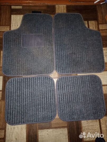 Коврики в авто