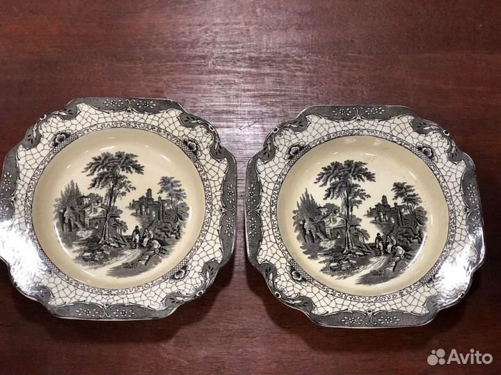 Парные декоративные тарелки (Англия)