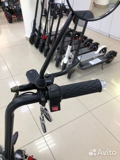 Элеткроскутер White Siberia Mini R 1200W