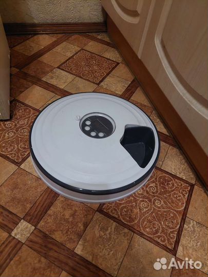 Автоматическая кормушка для животных