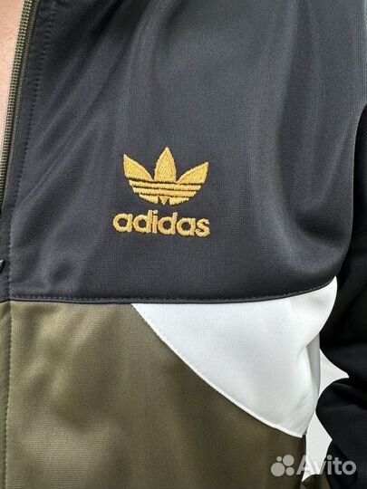 Спортивный костюм как в 90е adidas