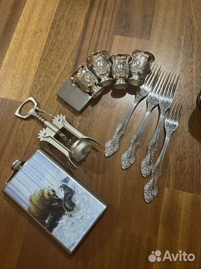 Набор фляга с рюмками в кожаном кейсе