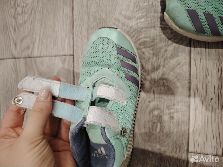 Кроссовки adidas