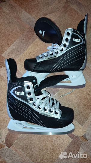 Продам коньки детские
