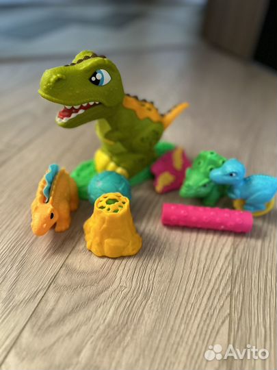 Динозавр play doh