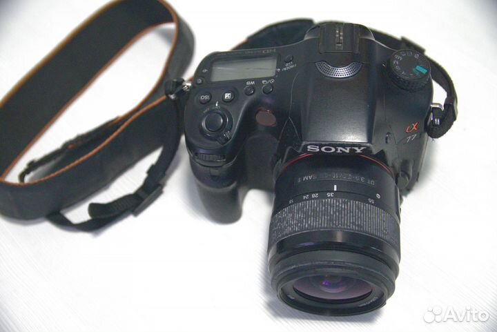Фoтоаппapaт Sony a77