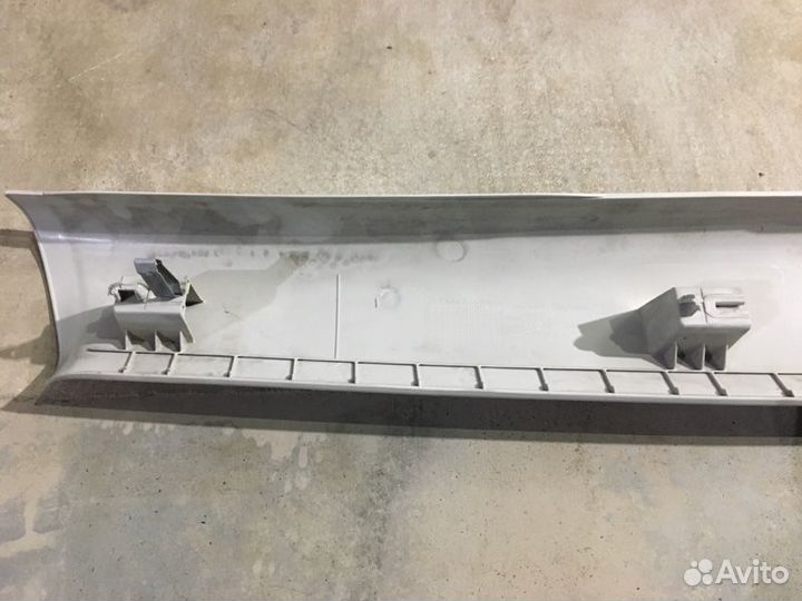 Обшивка стойки Skoda Yeti 1.2 CBZ 2010