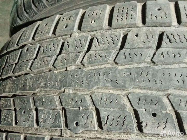 Dunlop Axiom Plus 225/65 R17