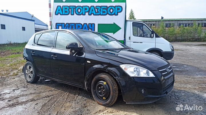 Пружина задняя Kia Ceed 553501H000