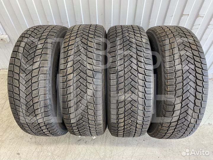 Michelin X-Ice Snow SUV 275/45 R21 110T