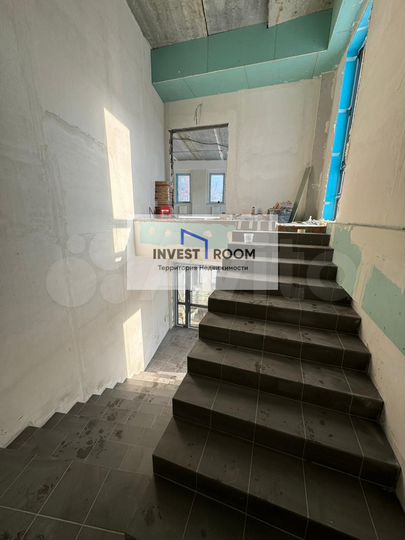 Отдельно стоящее здание, 440 м²