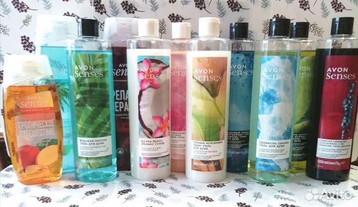 Гель для душа и другие товары Эйвон
