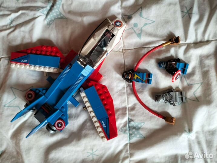 Lego самолёт Старка и капитан Америка