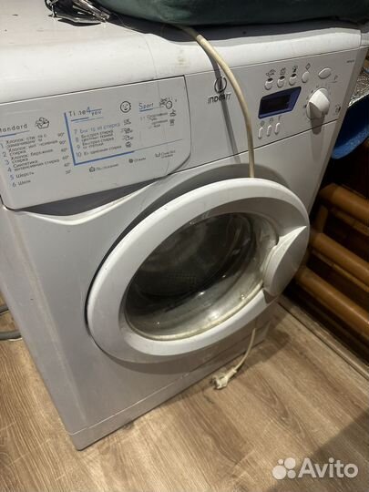Стиральная машина indesit