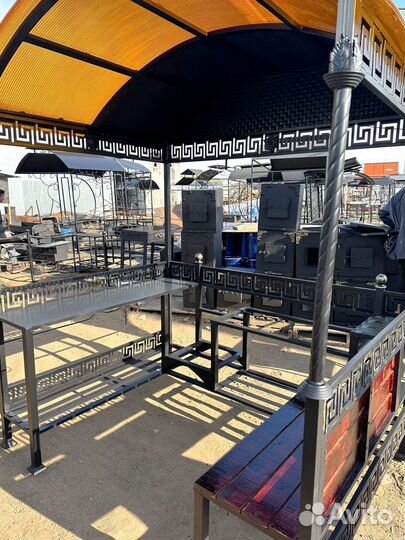 Мангальная зона с крышей