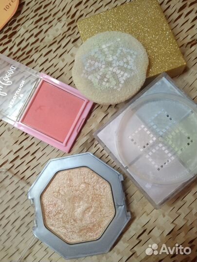 Набор косметики пакетом