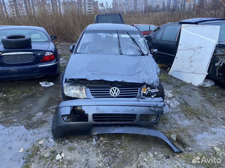Запчасти на volkswagen bora jetta