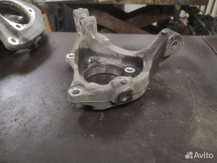 Кулак поворотный правый Антара Каптива, алюм