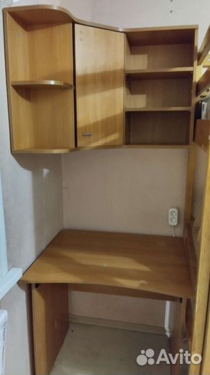 Стол прямой с угловым шкафом