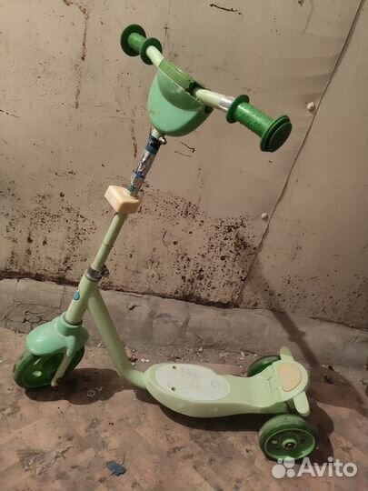 Самокат трёхколёсный на металлокоркасе с тормозом
