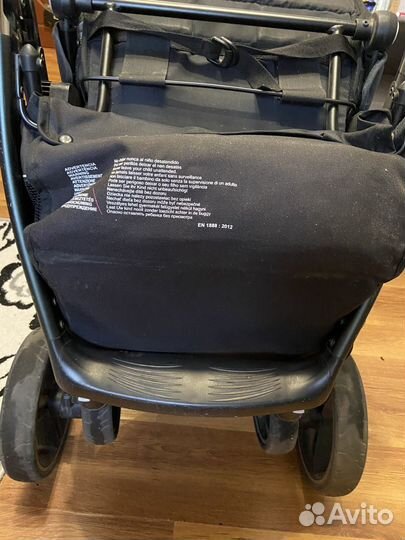 Коляска прогулочная