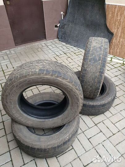 Bridgestone Blizzak DM-V1 265/65 R17 T